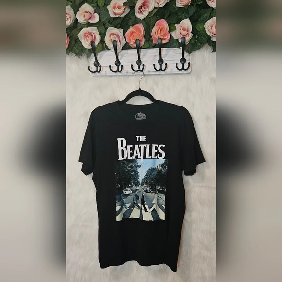 Authentic The Beatles Classic Abbey Road T-Shirt - Picture 1 of 5